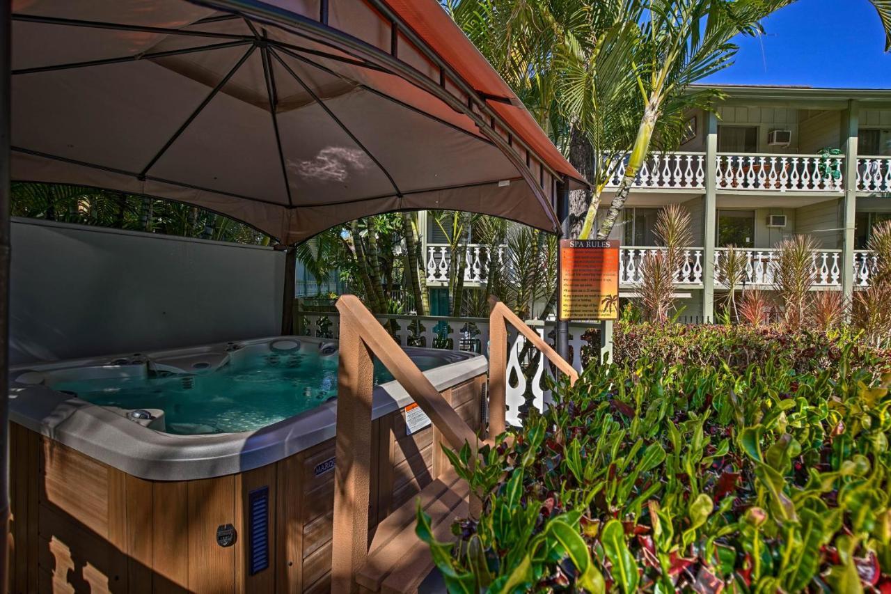 Ferienwohnung Kailua Studio With Pool Access And Garden Views! Exterior foto